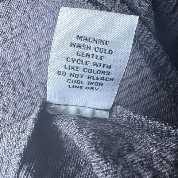 Habitat Gray Tunic Blouse XS Textured Crepe Button Front Artsy Layering Top - Picture 14 of 14